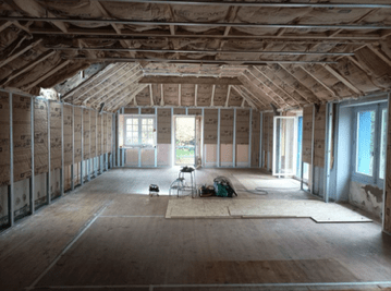 Lire la suite à propos de l’article Aménagement intérieur : comment un plaquiste transforme un logement sur la presqu’île de Rhuys